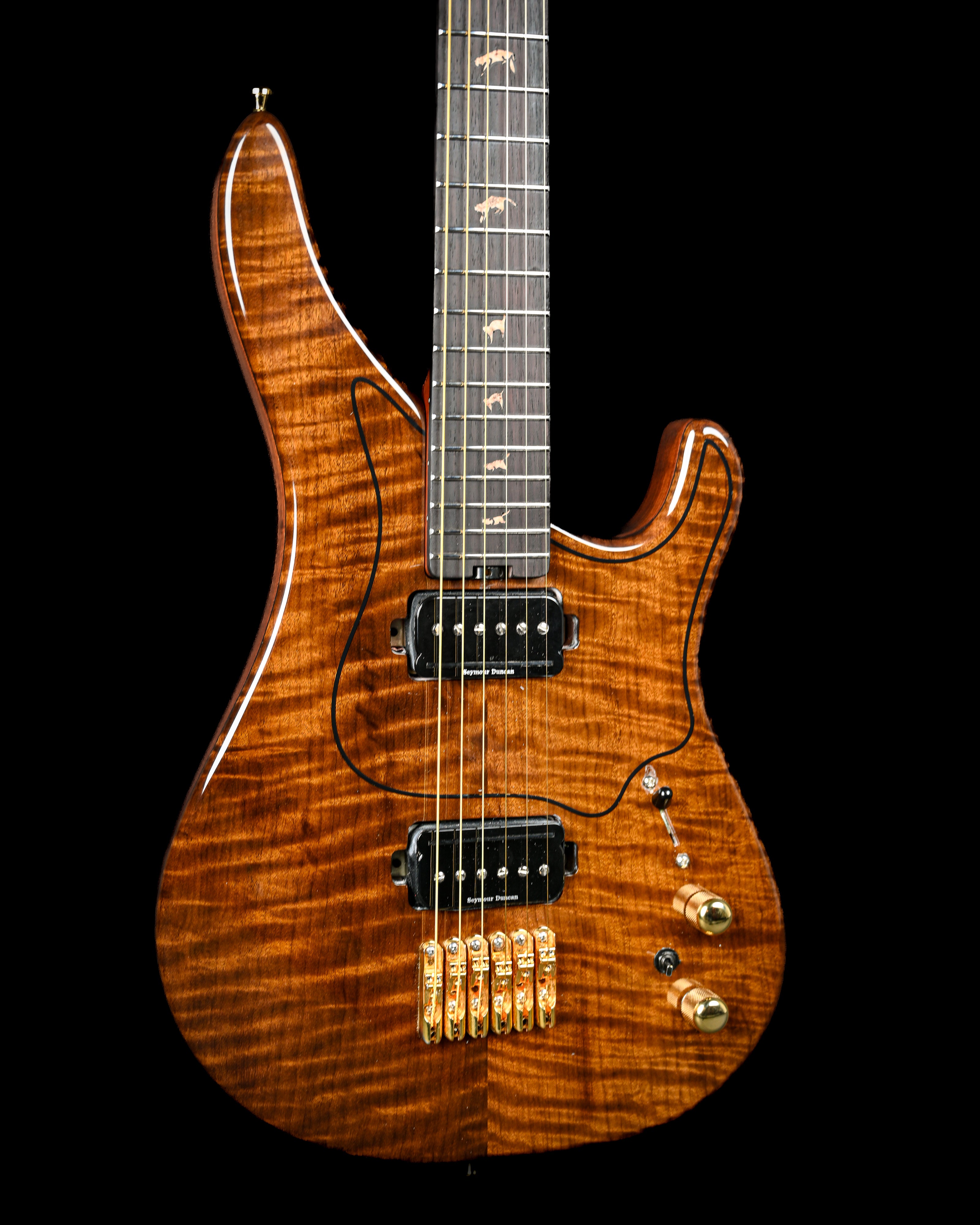 Yatē 6 - Masterbuilt custom guitar, high-end Belforti boutique electric guitar with premium tonewoods and bespoke hardware.