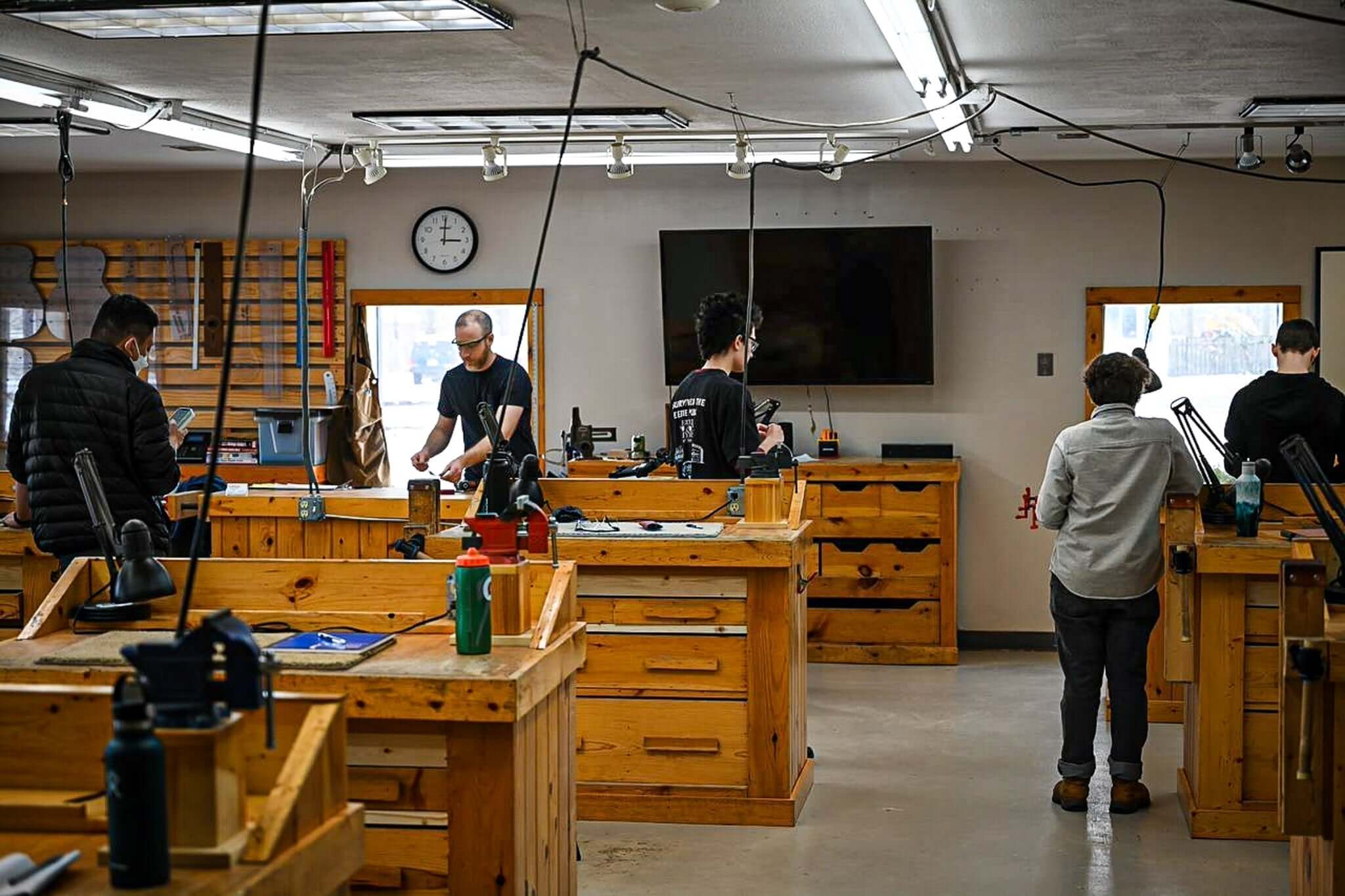 The Path to Becoming a Professional Luthier