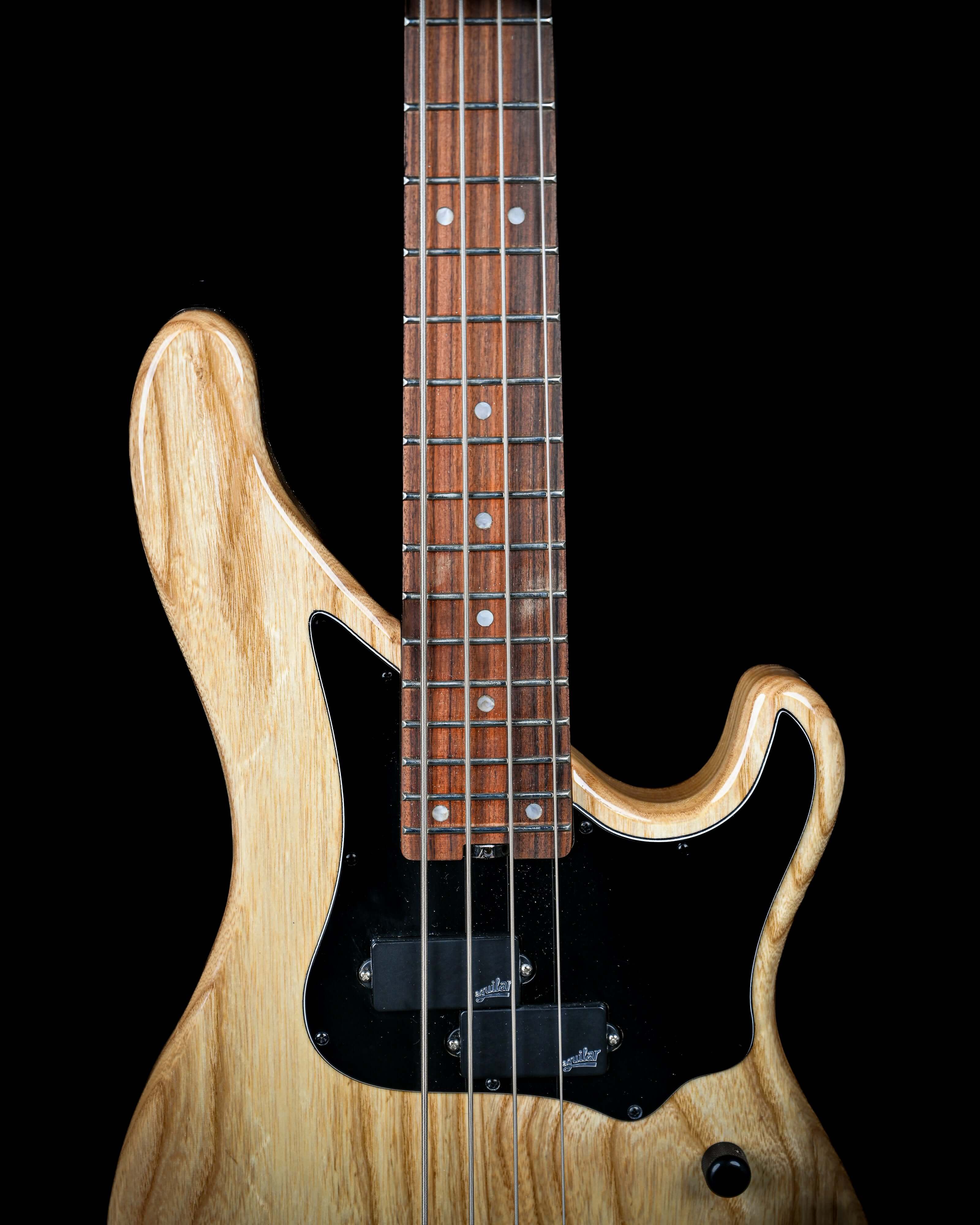 Vēa 4 - Essential bass guitar, Belforti custom boutique high-end luxury design in E-Series with selected tonewoods.