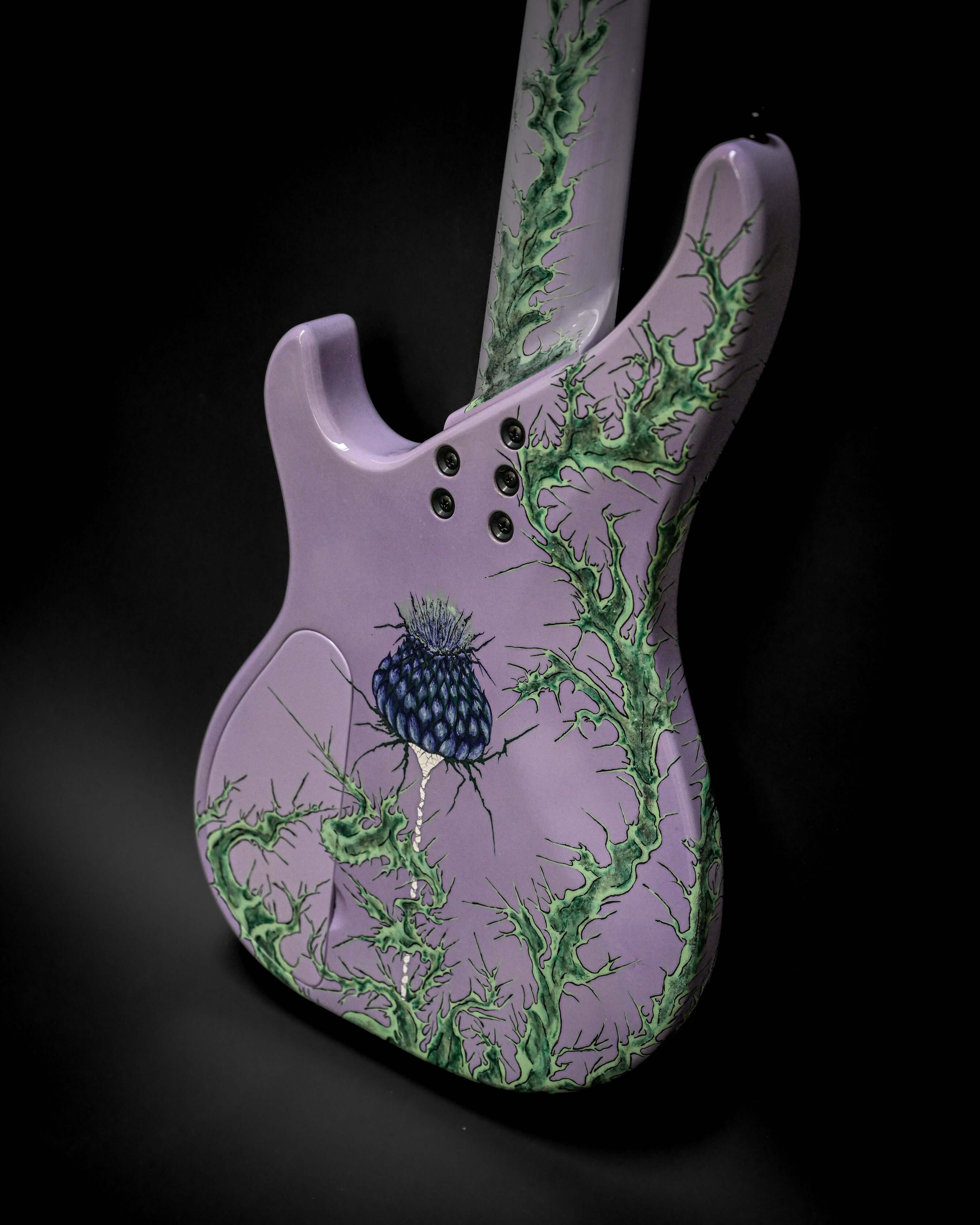 Vēa 5 - Essential bass guitar from Belforti, custom high end boutique instrument, luxury design with floral decoration.