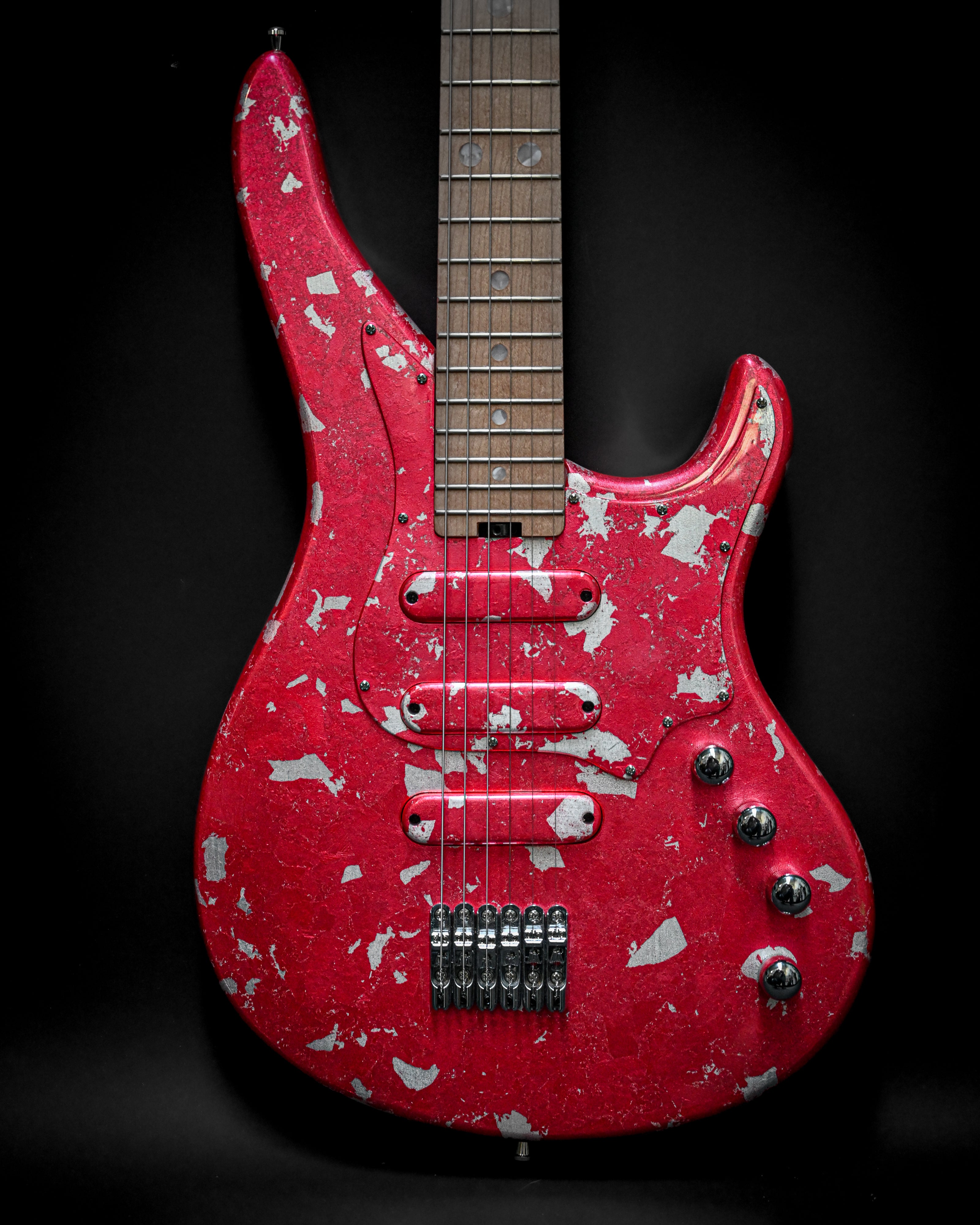 Yatē 6 - Essential - Kurenai custom electric guitar with red and white design, emphasizing simplicity and professional-grade tone.