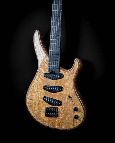 Sarā 6 - Signature by Belforti，一款彰显高端工艺与优质材料的定制精品电吉他。