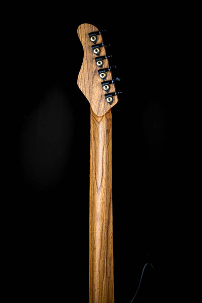 Mástil de madera de la Sarā 6: una guitarra eléctrica boutique esencial de Belforti, que destaca por su artesanía personalizada de alta gama.