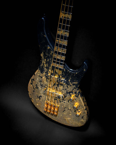 Marē 4 - Essential bass guitar by Belforti, boutique high-end luxury instrument, custom design with unique tonewoods