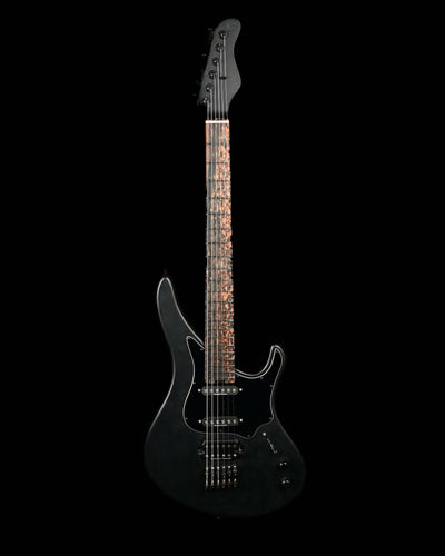 Sarā 6: guitarra personalizada Essential de Belforti, una guitarra eléctrica boutique de alta gama fabricada con maderas seleccionadas y componentes de gran fiabilidad.