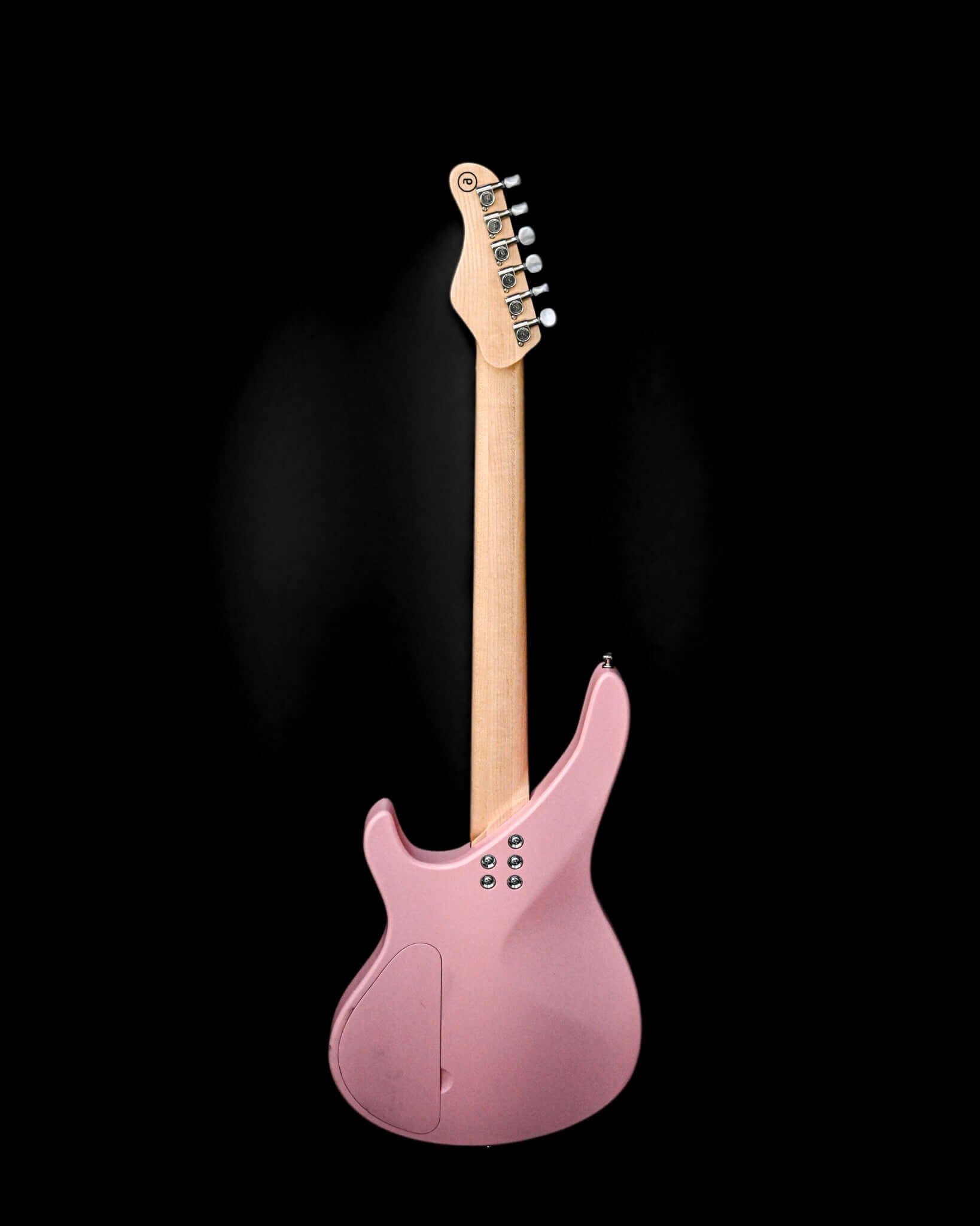 Yatē 6 - Essential bass guitar by Belforti, rear view showcasing tonewood finish and hardware.