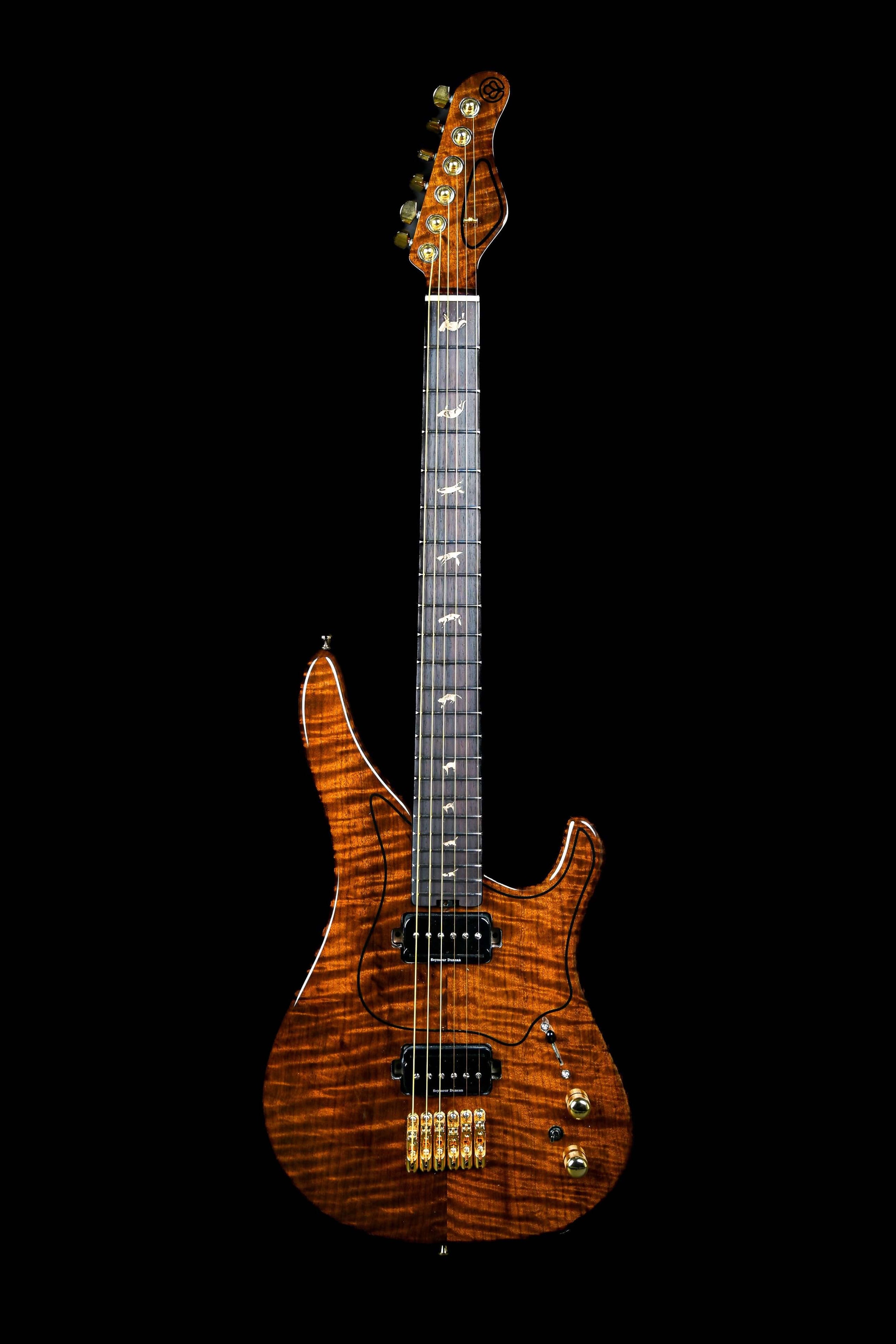 Yatē 6 - BelfortiによるMasterbuiltカスタムギター。最高級のトーンウッドと特注のハードウェアを採用した、ブティック・ハイエンド・エレキギターです。