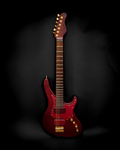 Guitare E-Series E5 BMW Aventurinrot customisée par Belforti Instruments dans une riche couleur rouge avec un design épuré et un accastillage doré.