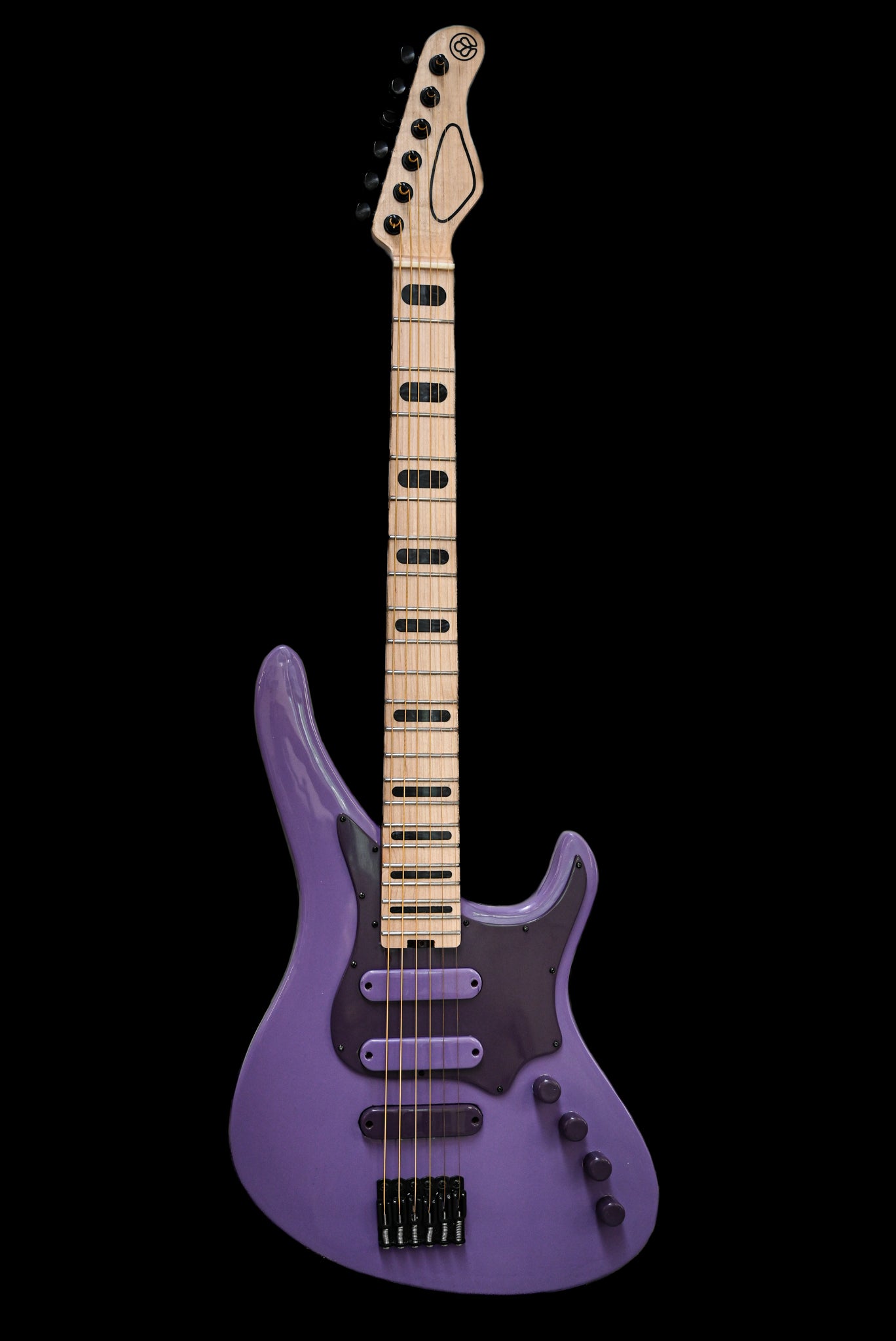 Guitare E5 French Lilac dotée d'une magnifique finition violette et d'un design élégant, parfaite pour le style et la sonorité.