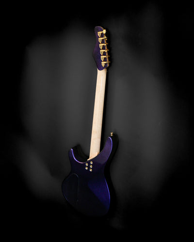 Vue arrière de la Belforti Yatē 6 - Une guitare basse essentielle qui met en valeur les bois et le design.