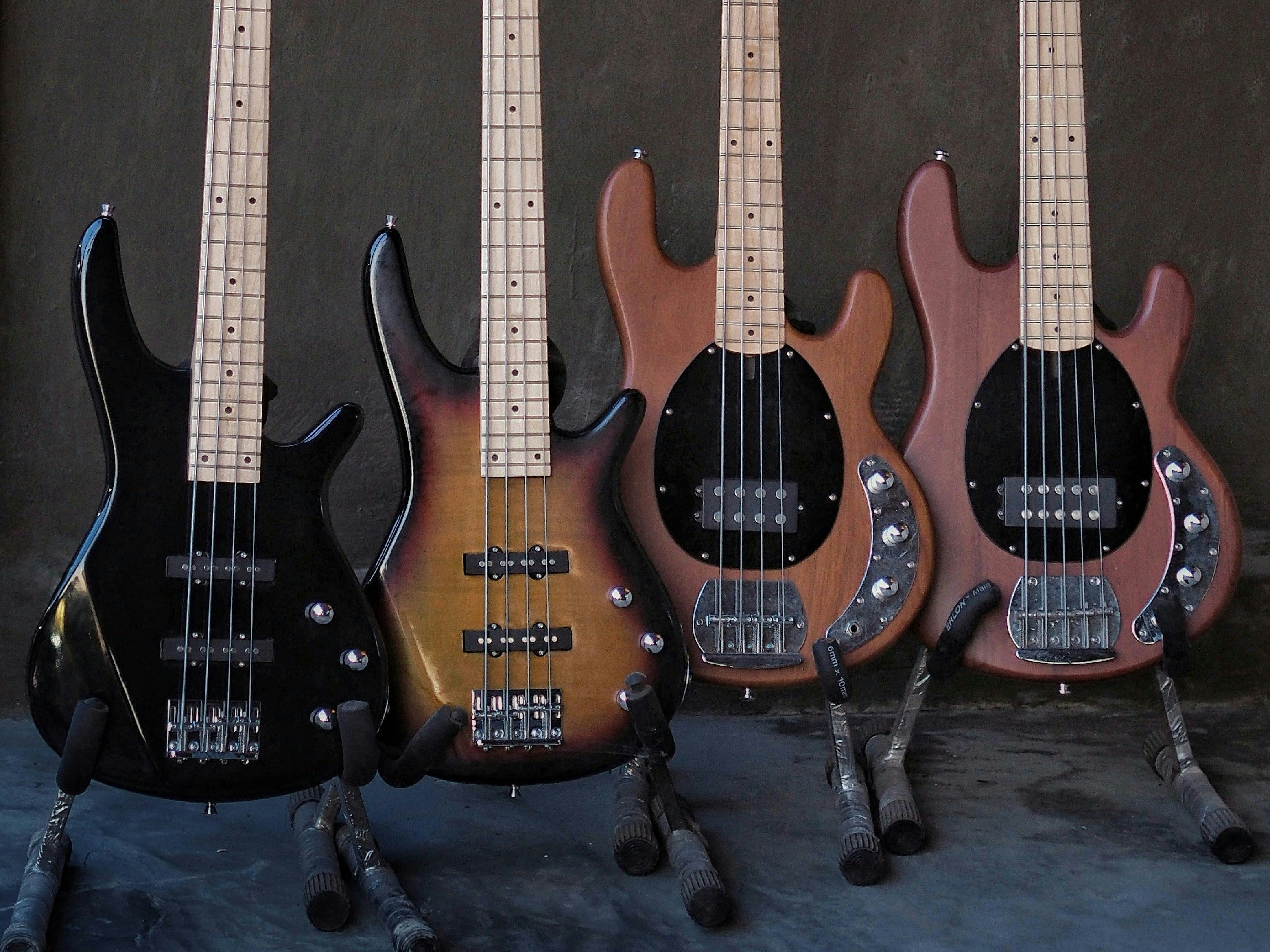 O papel da eletrónica nas guitarras baixo